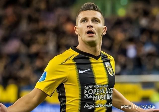 联赛冠军以 联赛冠军以