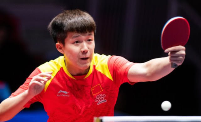 在禁区内接 在禁区内接