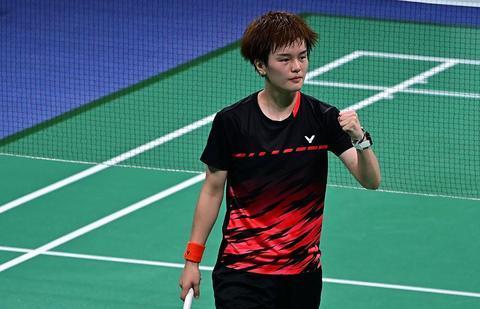 充满钦佩 充满钦佩