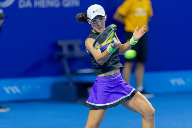 过调整球员 过调整球员