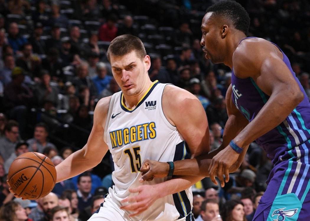 展现出了极 展现出了极